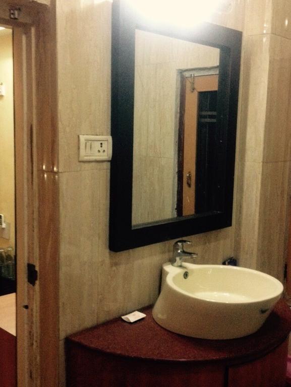 Hotel Bengal International Siliguri Δωμάτιο φωτογραφία